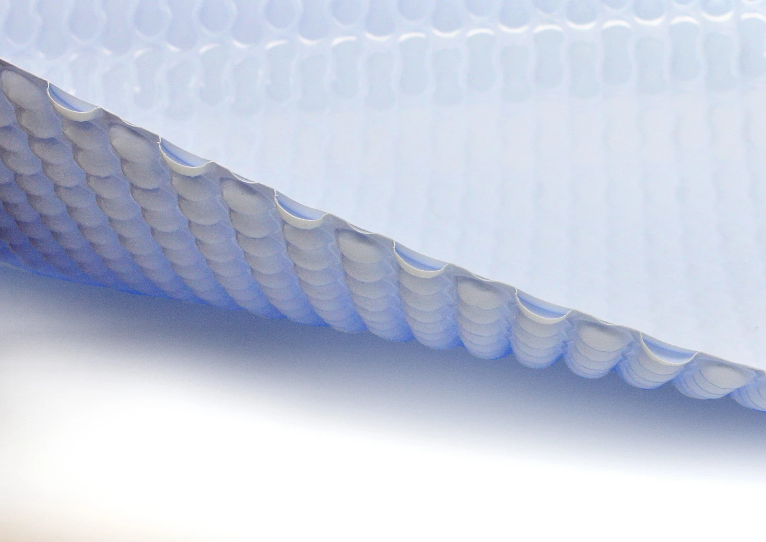 Cubierta Térmica 500 Micras Geobubble CoolGuard 3,5 X 2,5m Refuerzo En Todo El Contorno 3 Cubierta Térmica 500 Micras Geobubble CoolGuard 3,5 X 2,5m Refuerzo En Todo El Contorno - Imagen 3